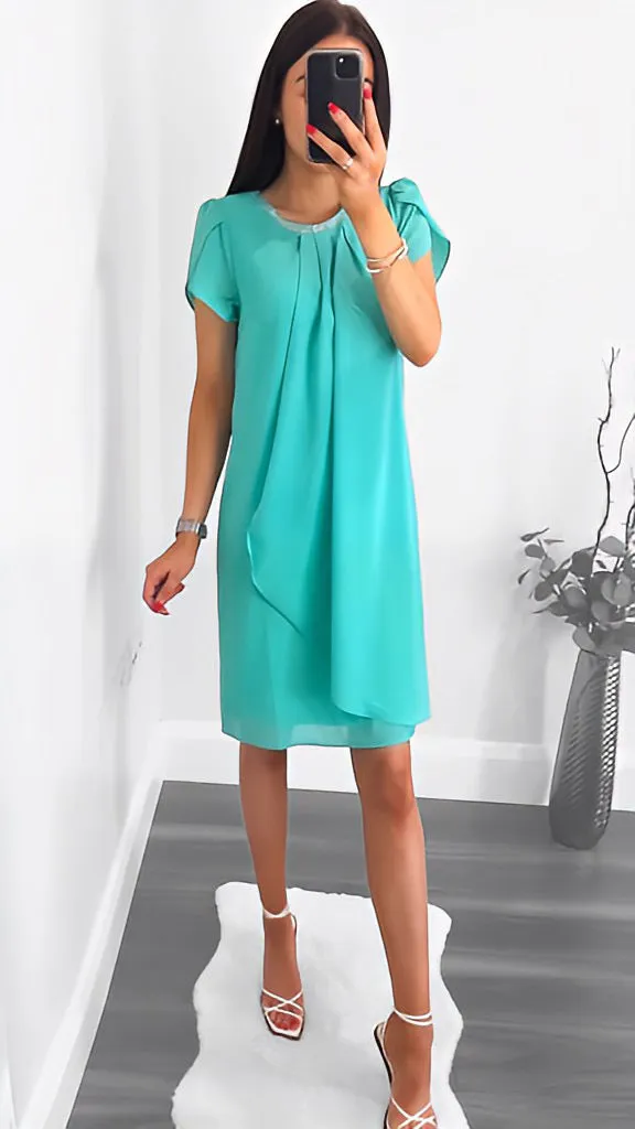 5-A1622 Vicky Mint Shift Dress