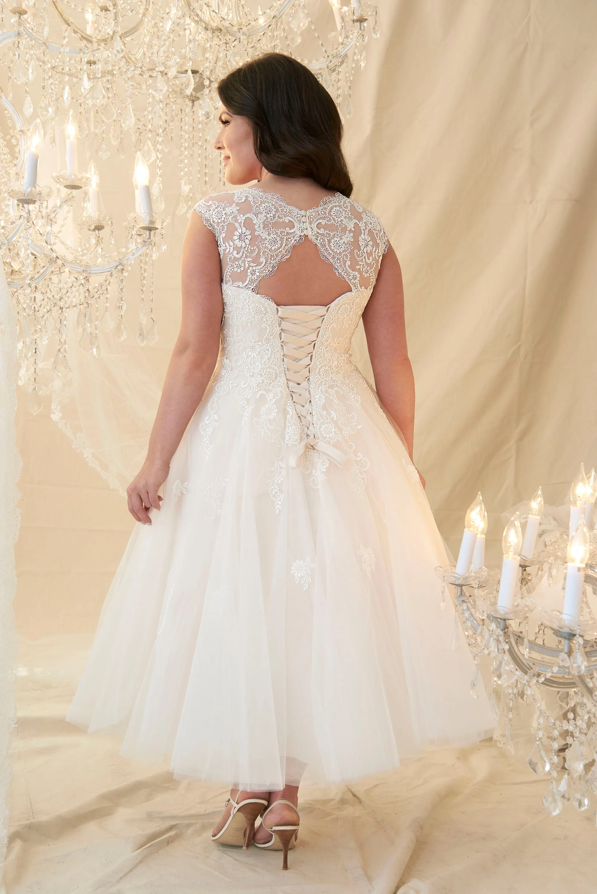 A-Line Scoop-Neck Plus Size Wedding Dress With Keyhole-MK_703632