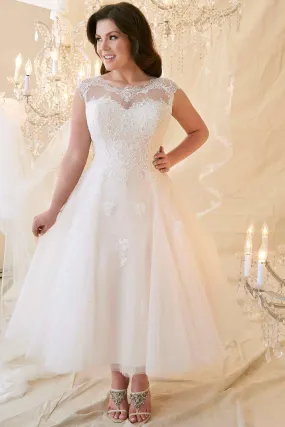 A-Line Scoop-Neck Plus Size Wedding Dress With Keyhole-MK_703632