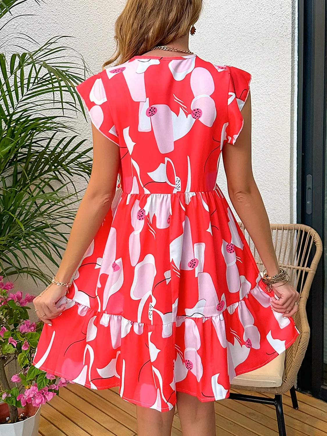 Beach Wedding Guest Attire: Women's Notched Cap Sleeve Printed Dress