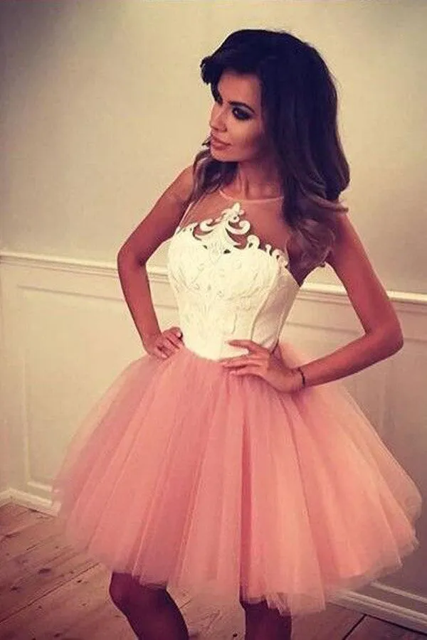 Cute Sleeveless Layers Lace Appliques Short Homecoming Dresses