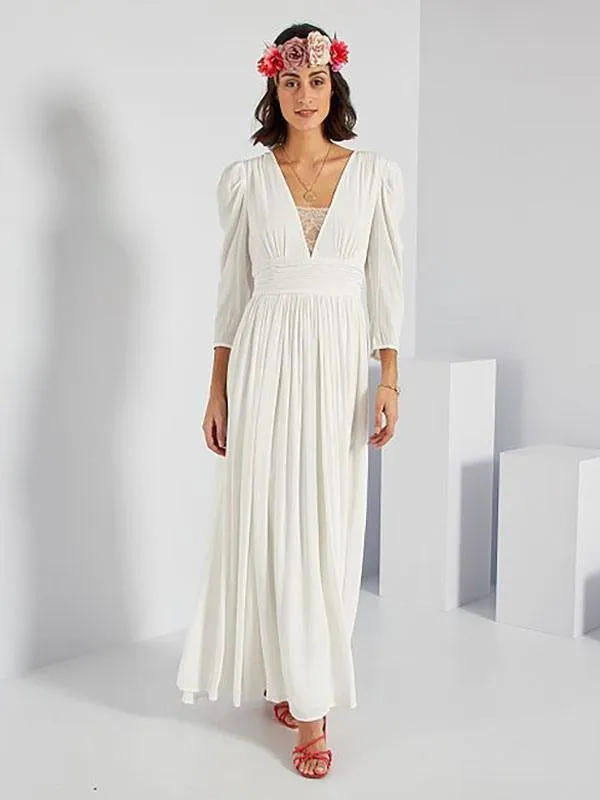 Ivory Simple Wedding Dress A-Line V-Neck Long Sleeves Pleated Floor-Length Chiffon Bridal Dresses