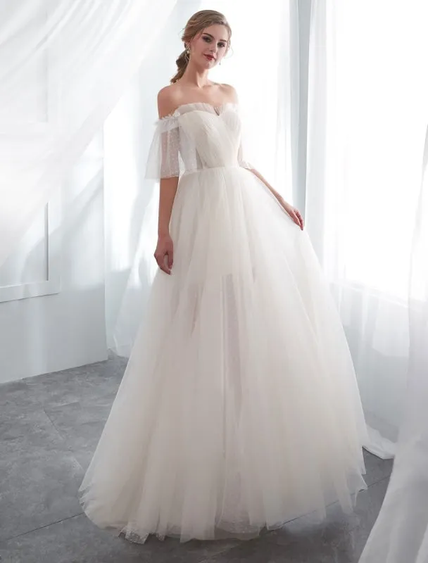 Ivory Wedding Dresses Off Shoulder Half Sleeve Tulle Beach Bridal Dress With Train