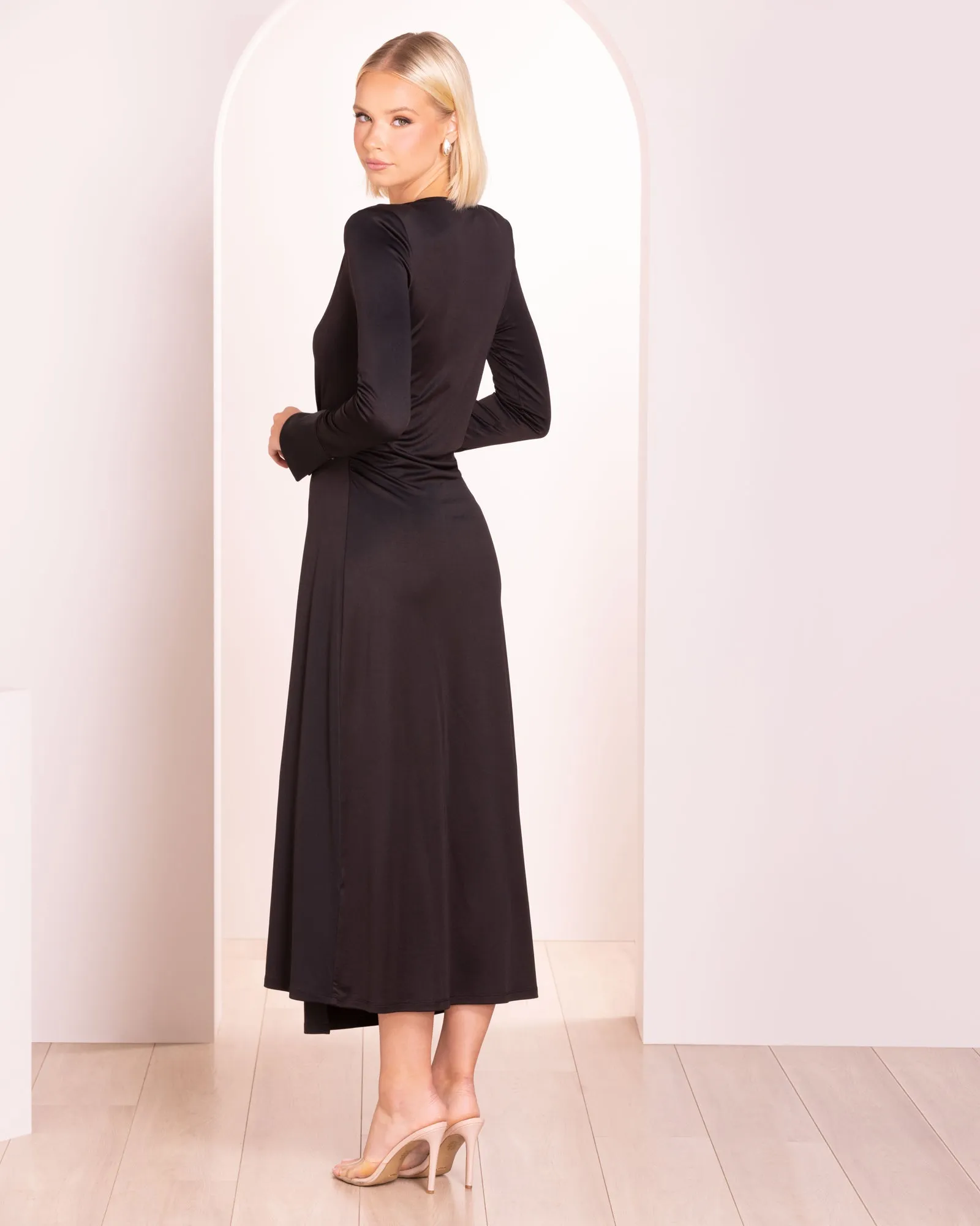 Miliani Long Sleeve Midi Dress