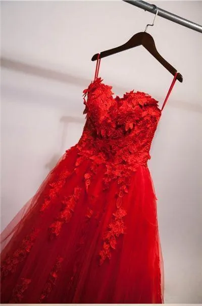 Red Ball Gown Tulle Strapless Generous Floral Fashion Quinceanera Prom Dresses