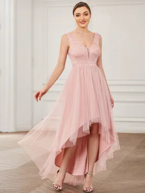 Robe de demoiselle d'honneur haut-bas en tulle avec empiècement en dentelle et illusion