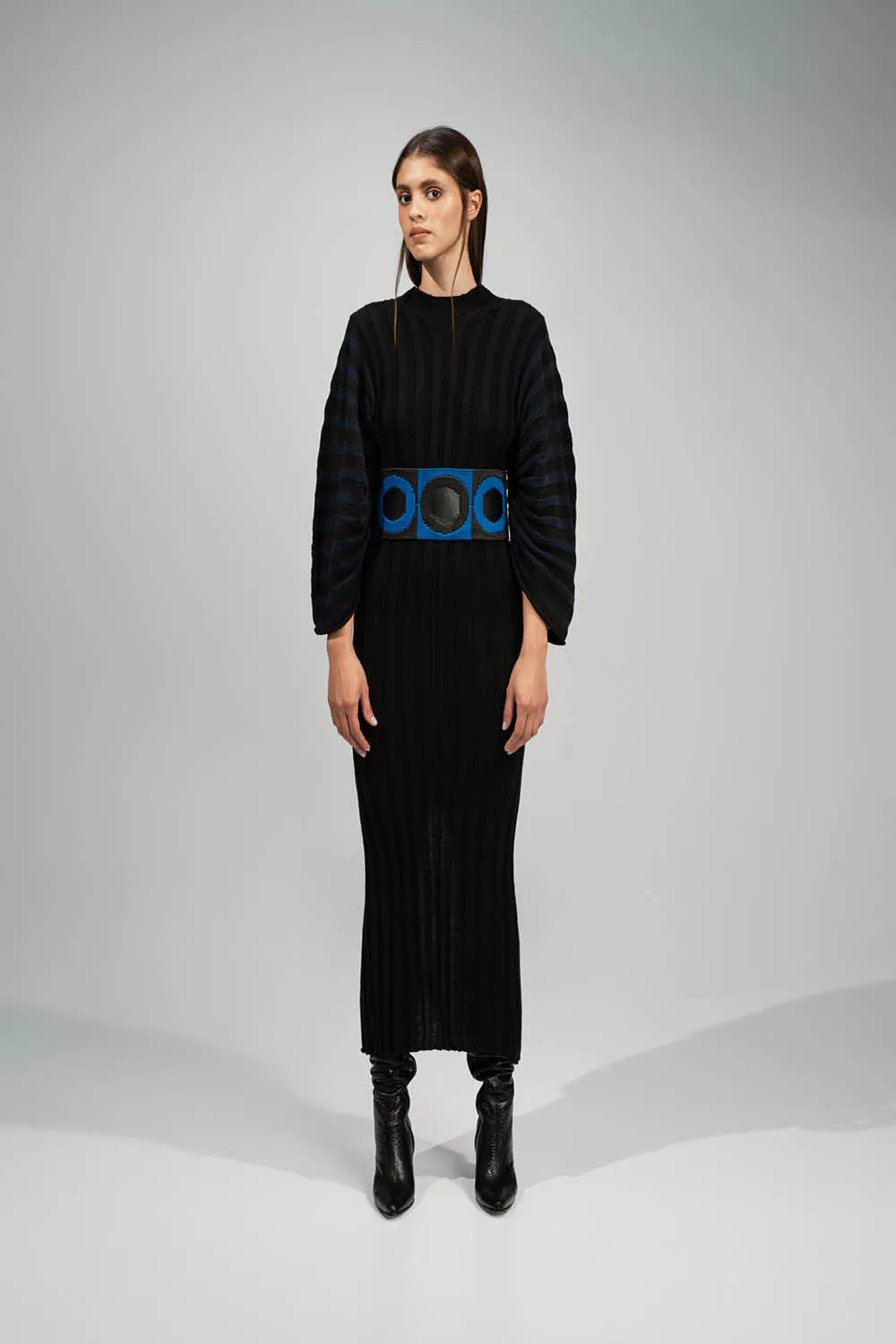 TWO TONE KNITTED RIBBED DRESS BLACK/BLUE